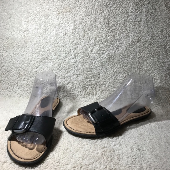b.o.c. Black Leather Slide-on Sandals Size 7 - Picture 2 of 12